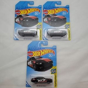 Hot Wheels 50th Anniversary 2015 Ford Mustang GT BORLA